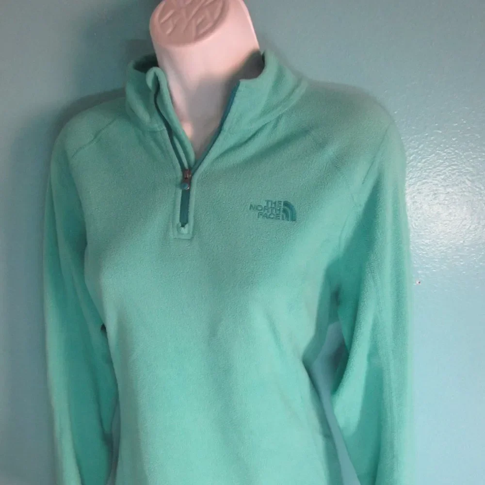 The North Face Womens Size M  Polartec Fleece Jacket 1/4 Zip Light Aqua Blue 42B
